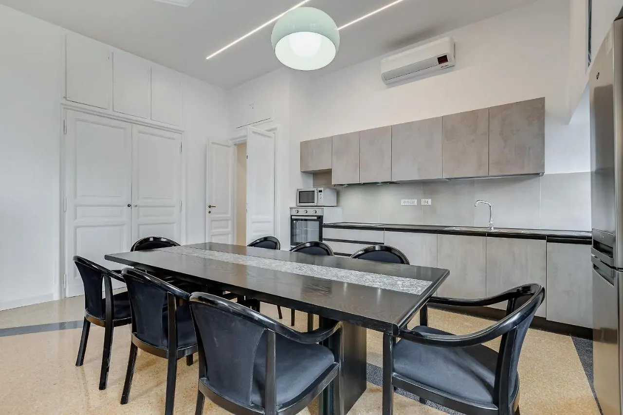 Bmga L Elegant Four-Room Apt For 8 Guests In Prati Roma Daire