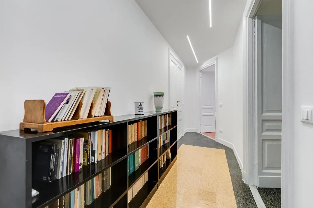 Daire Bmga L Elegant Four-Room Apt For 8 Guests In Prati Roma