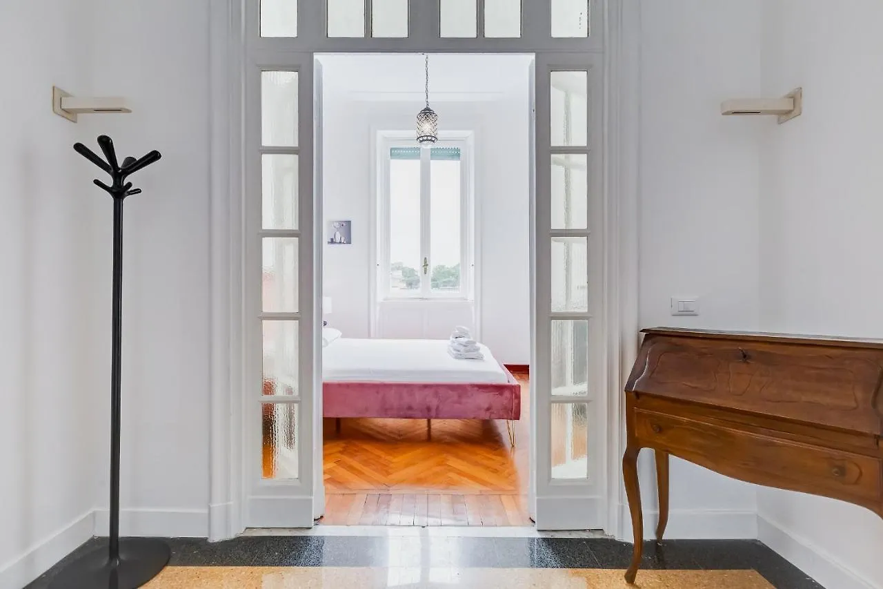 Bmga L Elegant Four-Room Apt For 8 Guests In Prati Roma İtalya