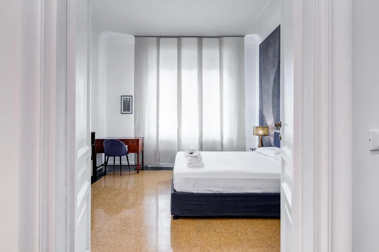 Bmga L Elegant Four-Room Apt For 8 Guests In Prati Roma