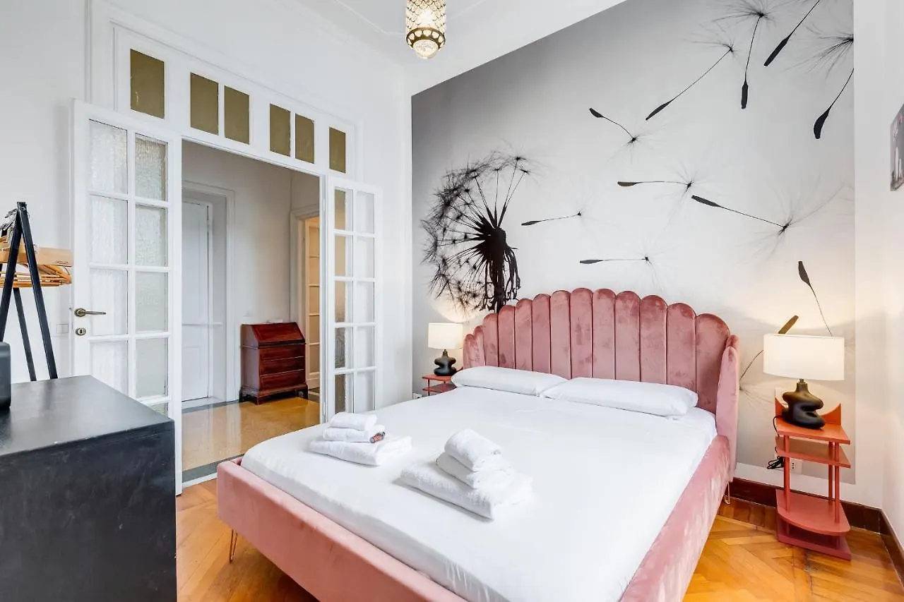 Apartment Bmga L Elegant Four-Room Apt For 8 Guests In Prati Rome