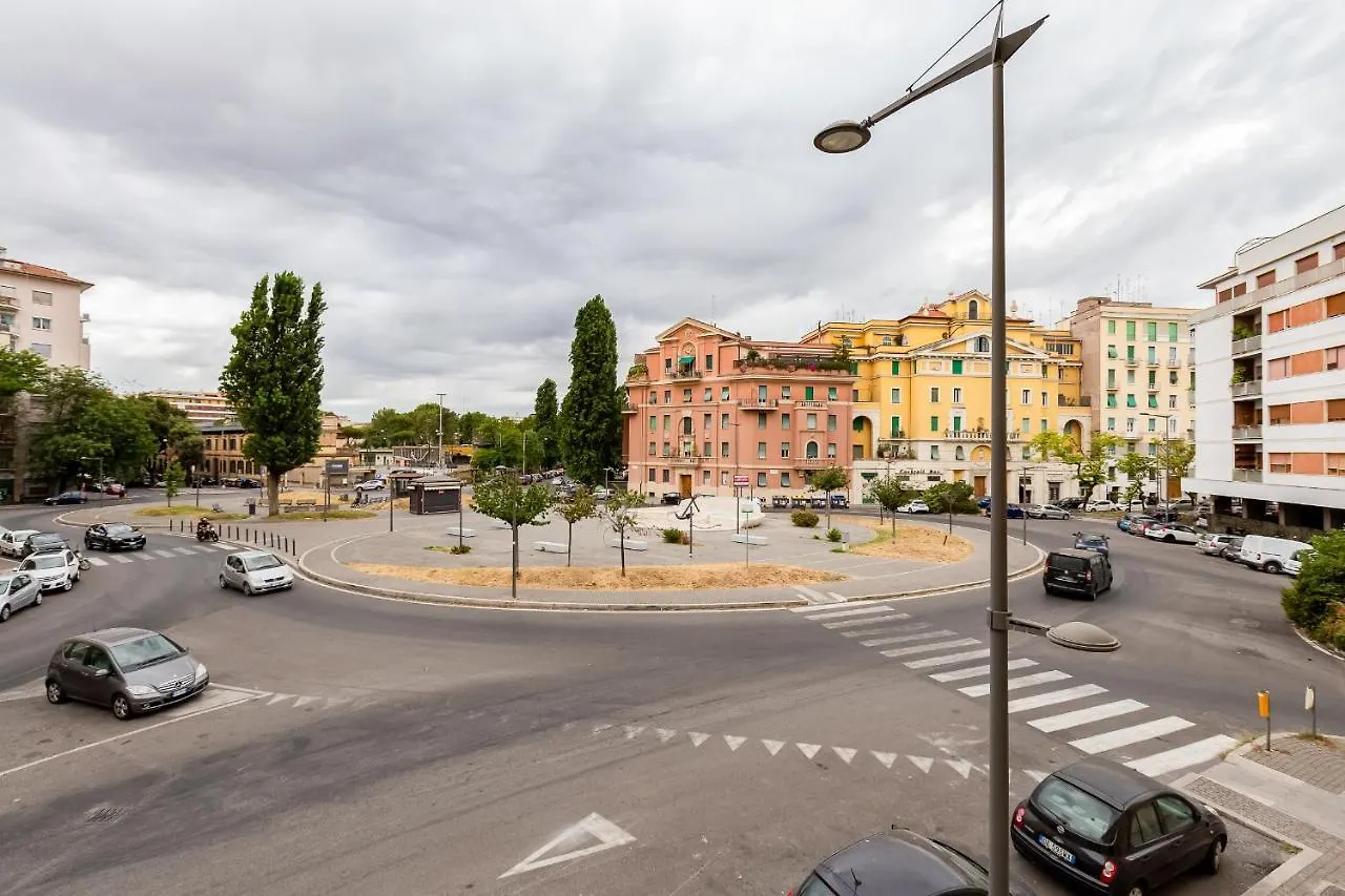 Bmga L Elegant Four-Room Apt For 8 Guests In Prati Rome Apartment