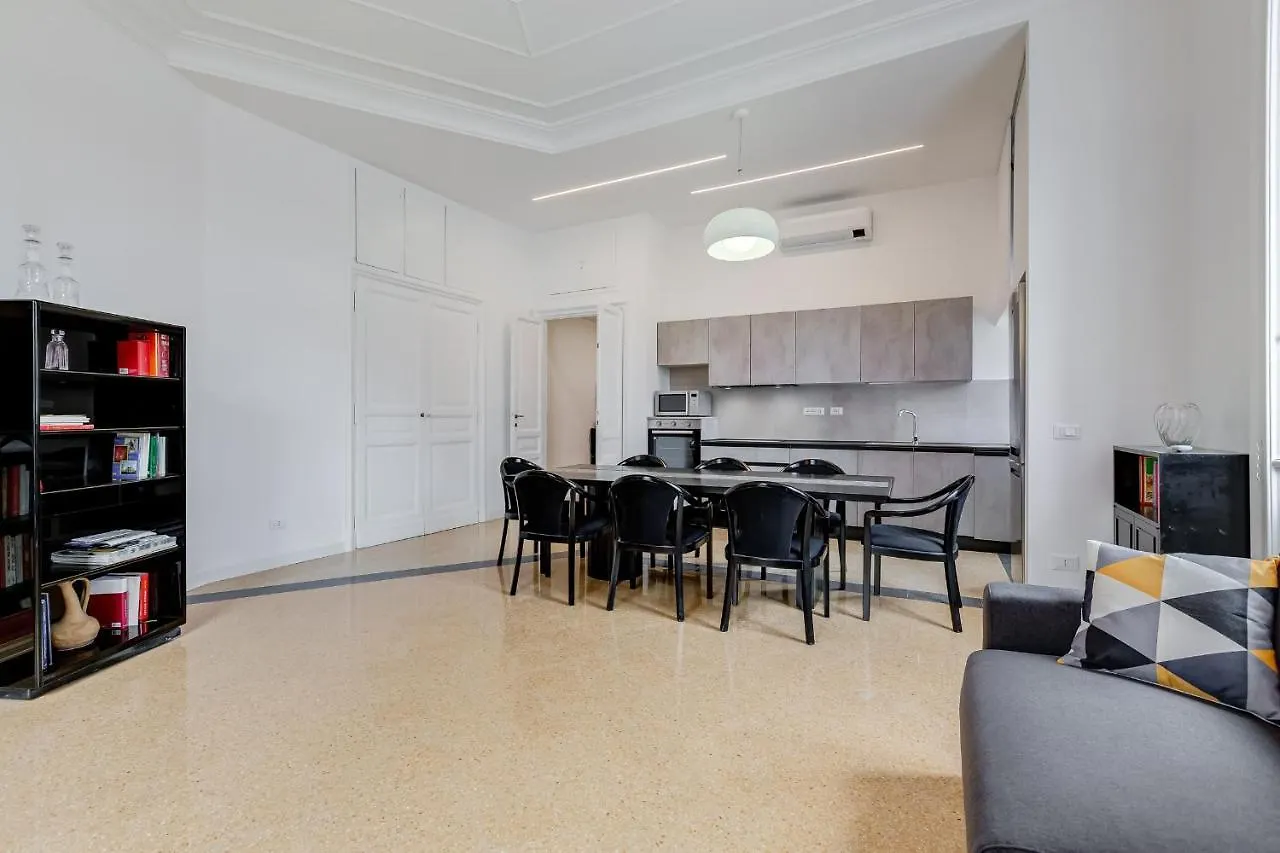 Bmga L Elegant Four-Room Apt For 8 Guests In Prati Rome Italy